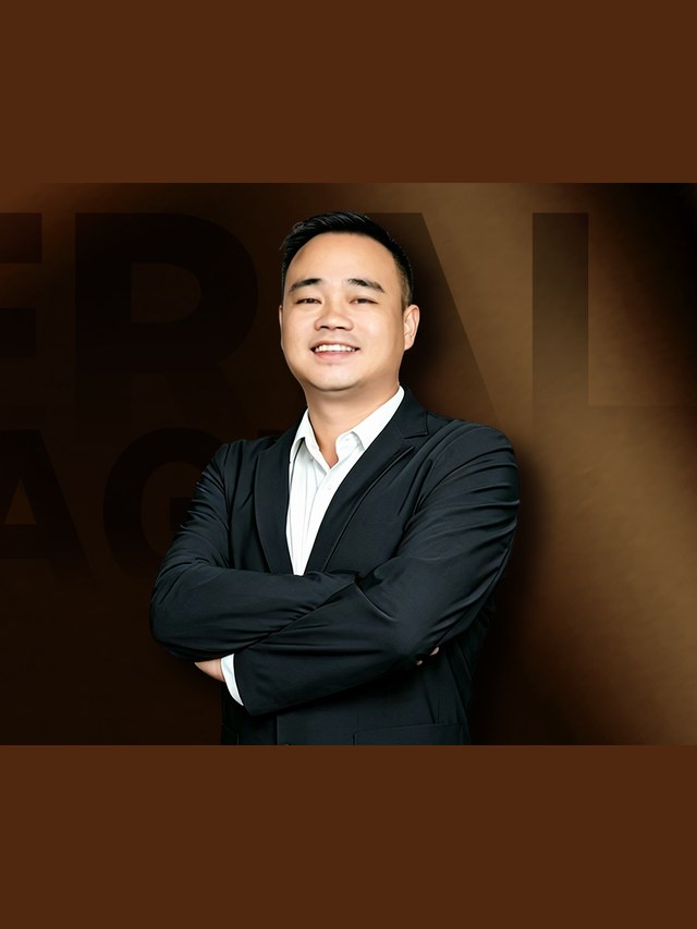 景咖美宿创始人兼总经理李明聪形象照
